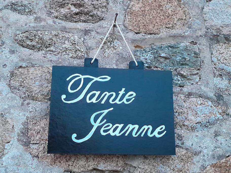 Gite Tante Jeanne Reville Exterior photo