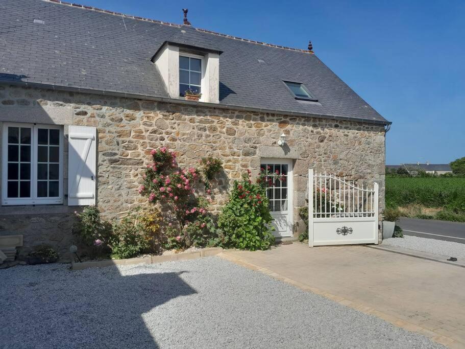 Gite Tante Jeanne Reville Exterior photo